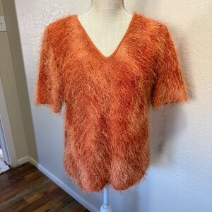 Blue Ice Size Medium Orange Fuzzy/Textured Short Sleeve Top